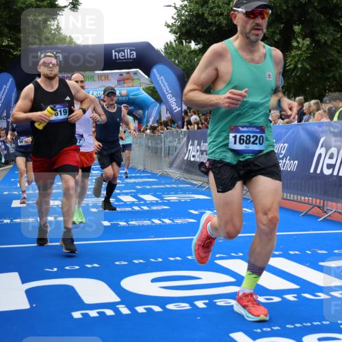 29.06.2025 - hella hamburg halbmarathon Strokosch-Dieckow http://msf.ph/oto/8447448 29.06.2025 10:39:06 Ziel 1164, 1445, 1803, 2262, 3282, 4359, 4759, 6682, 6686, 6687, 11305, 11447, 11619, 12137, 13729, 14311, 15556, 16656, 16820, 17668, 18149, 18547, 18734, 19151 meine-sportfotos.de