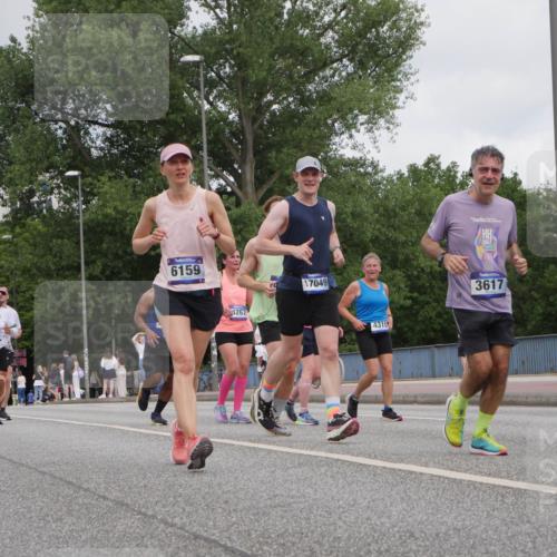 29.06.2025 - hella hamburg halbmarathon Luisa Fischer http://msf.ph/oto/8447479 29.06.2025 10:29:46 Kennedybrücke 5494, 9811, 6159, 1267, 17049, 4315, 3617, 1973, 3617, 4267, 4268, 4315, 4358, 5494, 6159, 6637, 8281, 8942, 9811, 10104 meine-sportfotos.de