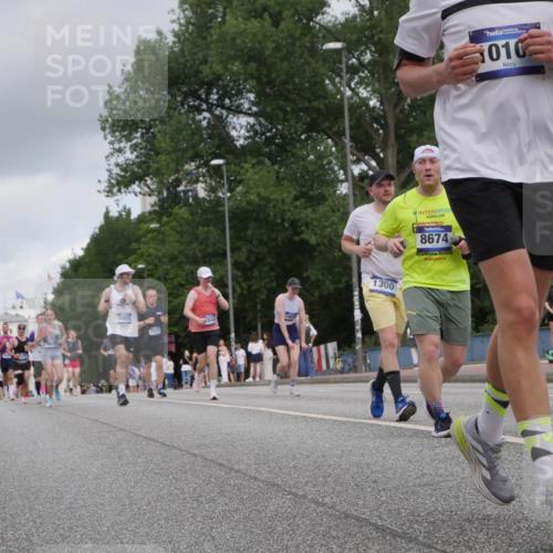 29.06.2025 - hella hamburg halbmarathon Luisa Fischer http://msf.ph/oto/8447681 29.06.2025 10:29:55 Kennedybrücke 6905, 7929, 1300, 8674, 1010, 1300, 2306, 2775, 4267, 4268, 4315, 4844, 5494, 6905, 8306, 8674, 8942, 9811, 10104 meine-sportfotos.de