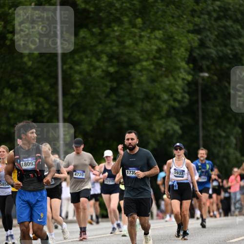 29.06.2025 - hella hamburg halbmarathon Dr. Thomas Lammeyer http://msf.ph/oto/8447708 29.06.2025 10:58:42 Kennedybrücke 2372, 2600, 2761, 3187, 3249, 3364, 4039, 4323, 4685, 4720, 4838, 5309, 5815, 5856, 5933, 6468, 6583, 6987, 7614, 7670, 7874, 7946, 7986, 9130, 9503, 10207, 11354 meine-sportfotos.de