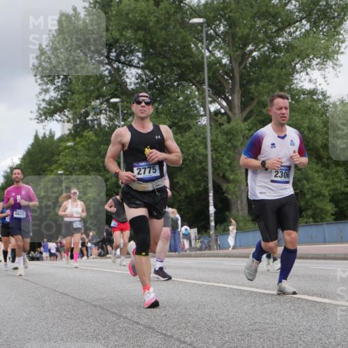 29.06.2025 - hella hamburg halbmarathon Luisa Fischer http://msf.ph/oto/8447842 29.06.2025 10:30:03 Kennedybrücke 17675, 15878, 6625, 1678, 2775, 2306, 792, 2306, 2775, 4844, 6625, 6905, 7929 meine-sportfotos.de