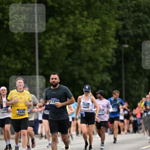 29.06.2025 - hella hamburg halbmarathon Dr. Thomas Lammeyer http://msf.ph/oto/8447870 29.06.2025 10:58:43 Kennedybrücke 1822, 2372, 2600, 2761, 3187, 3249, 3364, 3857, 4039, 4323, 4720, 4838, 5309, 5815, 5856, 5933, 6468, 6583, 6987, 7614, 7670, 7874, 7946, 7986, 9130, 9503, 11354 meine-sportfotos.de