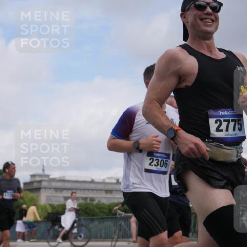 29.06.2025 - hella hamburg halbmarathon Luisa Fischer http://msf.ph/oto/8447889 29.06.2025 10:30:06 Kennedybrücke 2306, 2775, 1481, 2306, 2775, 6625, 6905, 7929, 10077 meine-sportfotos.de
