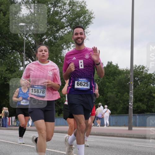 29.06.2025 - hella hamburg halbmarathon Luisa Fischer http://msf.ph/oto/8447895 29.06.2025 10:30:09 Kennedybrücke 18087, 15878, 6625, 1481, 6625, 7929, 9688, 10077 meine-sportfotos.de
