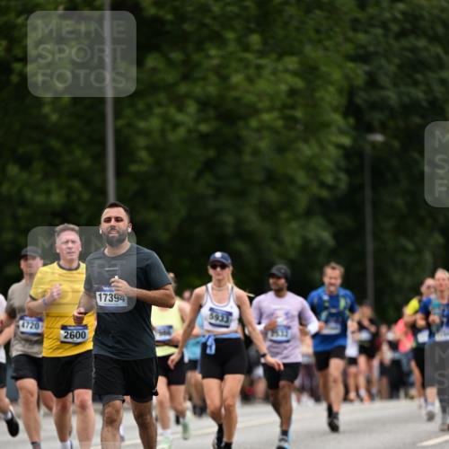 29.06.2025 - hella hamburg halbmarathon Dr. Thomas Lammeyer http://msf.ph/oto/8447925 29.06.2025 10:58:44 Kennedybrücke 1822, 2372, 2600, 2761, 3249, 3364, 3857, 4039, 4323, 4720, 4838, 5309, 5815, 5856, 5933, 6468, 6583, 6987, 7614, 7670, 7874, 7946, 7986, 9130, 9503, 11354 meine-sportfotos.de