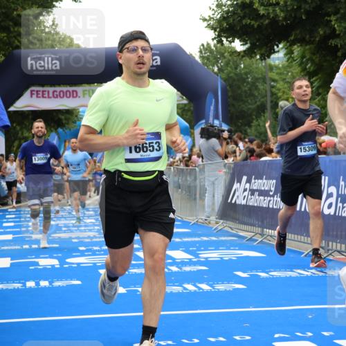 29.06.2025 - hella hamburg halbmarathon Strokosch-Dieckow http://msf.ph/oto/8448058 29.06.2025 10:48:49 Ziel 1094, 1884, 1892, 2442, 3213, 7067, 9482, 9661, 11519, 12421, 12533, 12534, 13009, 13976, 15309, 16653, 17007, 18873 meine-sportfotos.de