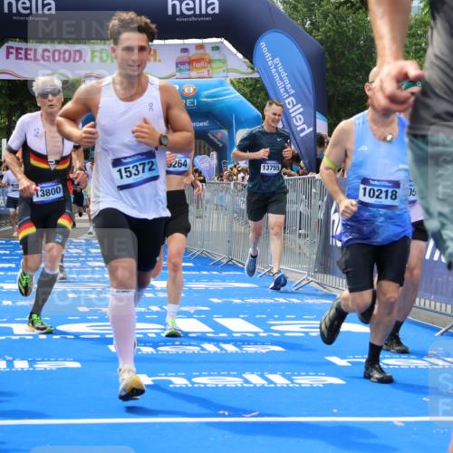 29.06.2025 - hella hamburg halbmarathon Strokosch-Dieckow http://msf.ph/oto/8448270 29.06.2025 10:38:46 Ziel 2296, 2719, 2980, 3783, 4148, 5248, 6684, 8450, 8958, 9264, 9540, 10218, 11055, 11281, 11282, 12772, 13755, 13800, 14093, 15257, 15372, 17722, 18188, 19004 meine-sportfotos.de