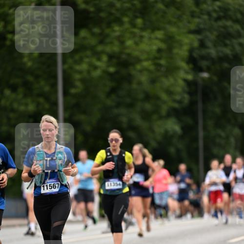 29.06.2025 - hella hamburg halbmarathon Dr. Thomas Lammeyer http://msf.ph/oto/8448552 29.06.2025 10:58:51 Kennedybrücke 1779, 1822, 2600, 3364, 3857, 4039, 4720, 5185, 5309, 5815, 5856, 5933, 6583, 6987, 6988, 7670, 7874, 7946, 7986, 9130, 9764, 11354 meine-sportfotos.de