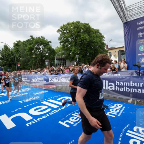 29.06.2025 - hella hamburg halbmarathon Zöllner http://msf.ph/oto/8448599 29.06.2025 10:58:25 Ziel 1595, 4550, 4592, 4708, 5347, 6138, 6147, 7476, 9230, 9485, 11645, 11808, 14355, 15434, 16531, 17415, 18266, 18891 meine-sportfotos.de