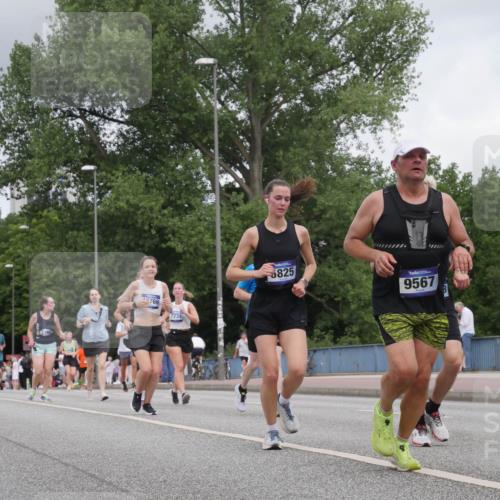 29.06.2025 - hella hamburg halbmarathon Luisa Fischer http://msf.ph/oto/8448623 29.06.2025 10:30:49 Kennedybrücke 3125, 766, 7234, 5825, 9567, 1793, 2080, 5369, 5825, 7234, 7944, 9567 meine-sportfotos.de