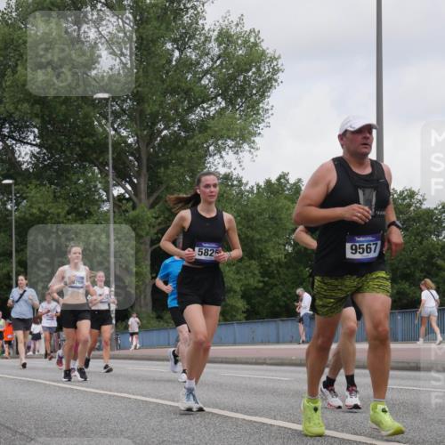 29.06.2025 - hella hamburg halbmarathon Luisa Fischer http://msf.ph/oto/8448634 29.06.2025 10:30:50 Kennedybrücke 179, 8766, 5825, 9567, 1793, 2080, 5369, 5825, 7234, 7944, 9567 meine-sportfotos.de