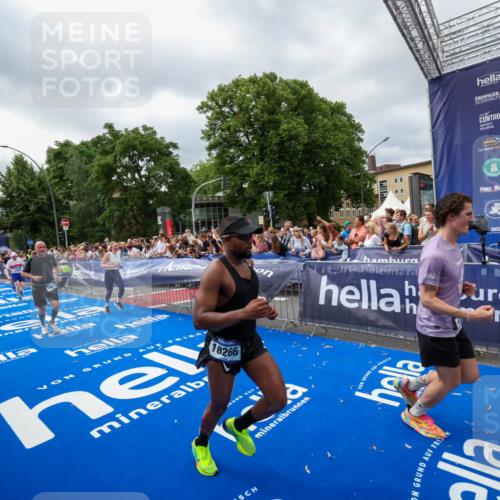 29.06.2025 - hella hamburg halbmarathon Zöllner http://msf.ph/oto/8448806 29.06.2025 10:58:30 Ziel 4550, 4767, 5347, 6138, 7476, 11808, 14355, 16531, 17415, 18266, 18891, 19166 meine-sportfotos.de