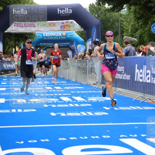 29.06.2025 - hella hamburg halbmarathon Strokosch-Dieckow http://msf.ph/oto/8449043 29.06.2025 10:48:42 Ziel 1094, 1884, 1892, 2442, 4553, 5421, 9482, 9538, 10859, 11519, 12533, 14511, 15309, 15384, 16653, 17007, 17127 meine-sportfotos.de