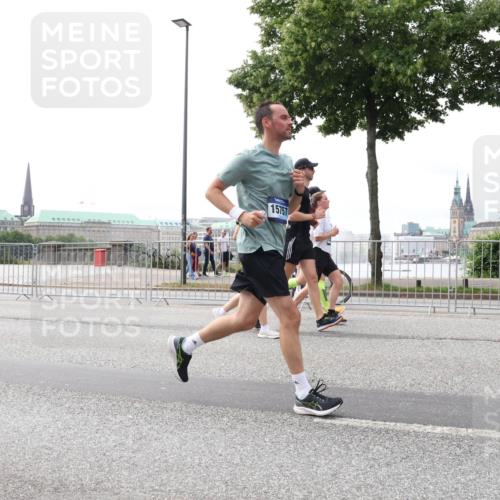 29.06.2025 - hella hamburg halbmarathon Lena Gebhardt http://msf.ph/oto/8449135 29.06.2025 10:30:36 Lombardsbrücke 15757, 1059, 1472, 1647, 2268, 2505, 2569, 2754, 2755, 2901, 3131, 3281, 3443, 3573, 4198, 4575, 4819, 6344, 6556, 6598, 6616, 7071, 7120, 9830, 10880, 11984, 12349, 12350, 12460, 12461, 12504, 12687, 12688, 12710, 13418, 14216, 14421, 14803, 15299, 15757, 15789, 15938, 16504, 16601, 16604, 16735, 16791, 16864, 18046, 18362, 18671, 18795, 18860 meine-sportfotos.de