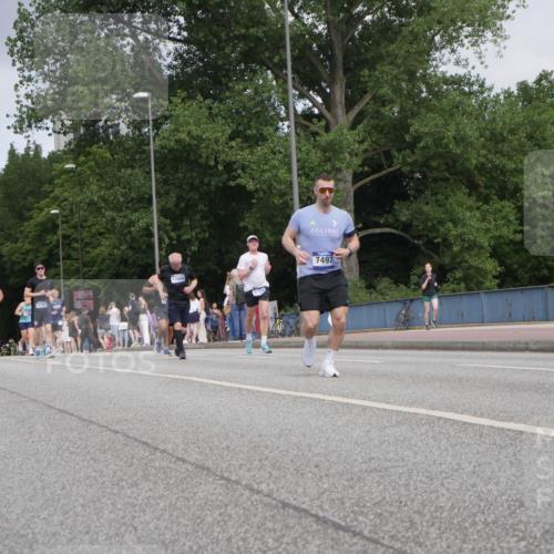 29.06.2025 - hella hamburg halbmarathon Luisa Fischer http://msf.ph/oto/8449304 29.06.2025 10:31:26 Kennedybrücke 17791, 13860, 6102, 7497, 5939, 6102, 7497, 7667, 10412, 10413 meine-sportfotos.de