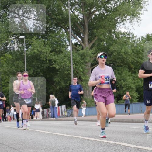 29.06.2025 - hella hamburg halbmarathon Luisa Fischer http://msf.ph/oto/8449490 29.06.2025 10:31:37 Kennedybrücke 45, 9653, 9654, 18291, 34, 17791, 1, 4834, 5604, 6259, 6345, 9642, 9653, 9654, 9716 meine-sportfotos.de