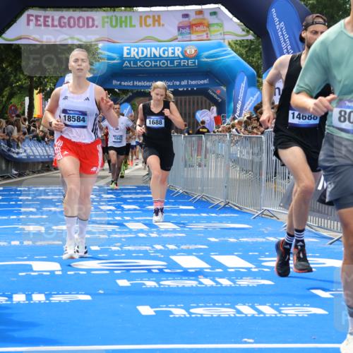 29.06.2025 - hella hamburg halbmarathon Strokosch-Dieckow http://msf.ph/oto/8449682 29.06.2025 10:38:15 Ziel 1042, 1688, 2849, 3431, 5091, 6095, 7110, 7743, 8002, 14688, 18584, 18986 meine-sportfotos.de