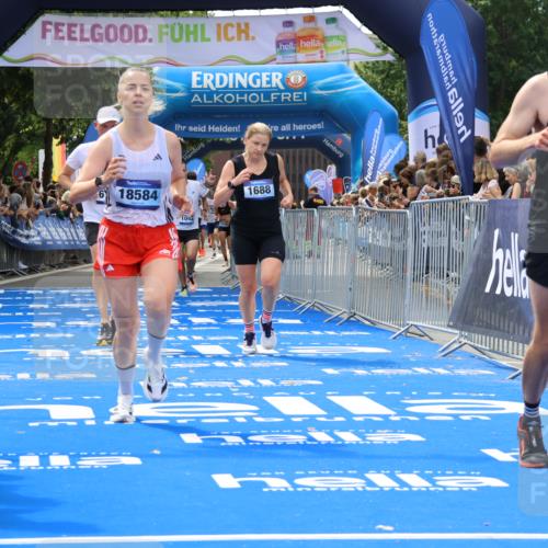29.06.2025 - hella hamburg halbmarathon Strokosch-Dieckow http://msf.ph/oto/8449763 29.06.2025 10:38:16 Ziel 1042, 1688, 2849, 3431, 5091, 6095, 7110, 7743, 8002, 14688, 18584, 18761, 18986 meine-sportfotos.de