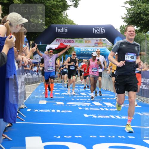 29.06.2025 - hella hamburg halbmarathon Strokosch-Dieckow http://msf.ph/oto/8450320 29.06.2025 10:48:28 Ziel 1163, 1176, 1537, 2213, 3747, 5129, 5362, 5421, 5528, 6081, 6923, 8216, 9262, 10000, 10860, 11451, 11579, 12149, 12549, 12690, 12840, 13962, 14033, 14990, 15573, 15808, 15917, 17395, 17745, 17855, 18251, 18790, 18815, 18923 meine-sportfotos.de
