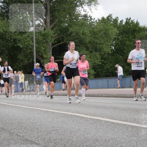 29.06.2025 - hella hamburg halbmarathon Luisa Fischer http://msf.ph/oto/8450382 29.06.2025 10:32:13 Kennedybrücke 9714, 11803, 10198, 16643, 4373, 2010, 6632, 11989, 3717, 12958, 2010, 3179, 3445, 3717, 4373, 5167, 5847, 6632, 9714, 10198 meine-sportfotos.de