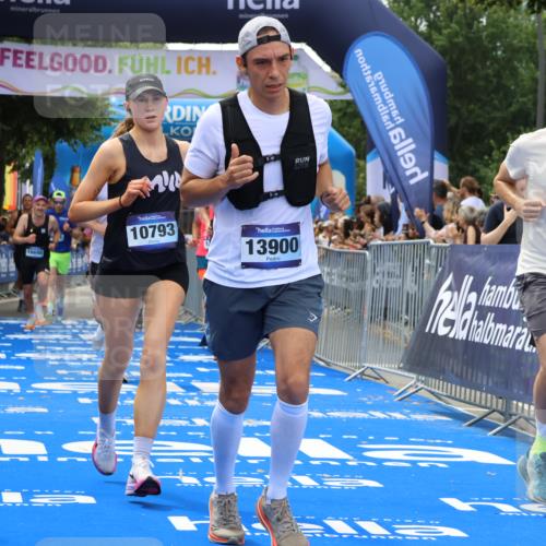 29.06.2025 - hella hamburg halbmarathon Strokosch-Dieckow http://msf.ph/oto/8450422 29.06.2025 10:37:57 Ziel 3480, 3530, 7229, 8091, 9643, 9944, 10793, 11049, 11952, 12915, 13900, 14274, 15303, 16698, 18103, 18529 meine-sportfotos.de