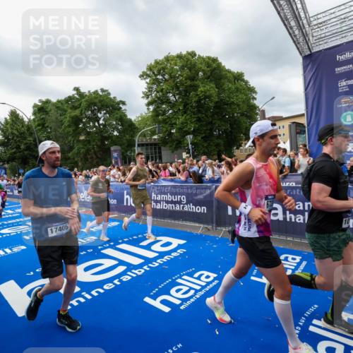 29.06.2025 - hella hamburg halbmarathon Zöllner http://msf.ph/oto/8450440 29.06.2025 10:58:55 Ziel 2159, 2488, 2840, 3859, 4632, 4833, 5277, 5885, 6438, 6720, 8807, 9156, 9353, 10268, 10518, 10539, 10788, 10915, 12734, 14673, 14965, 17405, 17630, 17931, 18180, 18232, 18954 meine-sportfotos.de