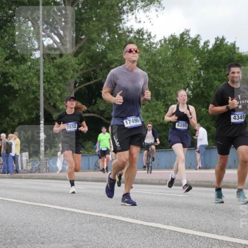 29.06.2025 - hella hamburg halbmarathon Luisa Fischer http://msf.ph/oto/8450651 29.06.2025 10:32:24 Kennedybrücke 11269, 16662, 7832, 17496, 6285, 4349, 1518, 1557, 3445, 4349, 4362, 4395, 6285, 7832, 8560, 9714, 10198 meine-sportfotos.de
