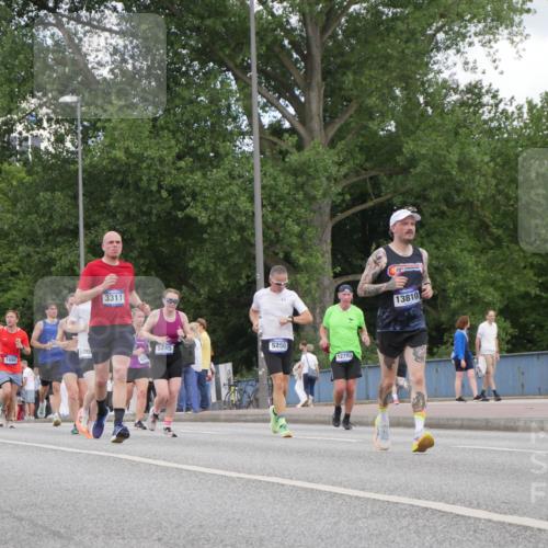 29.06.2025 - hella hamburg halbmarathon Luisa Fischer http://msf.ph/oto/8450880 29.06.2025 10:32:32 Kennedybrücke 1514, 1869, 1694, 3311, 5249, 100, 5250, 12780, 13810, 1518, 1694, 2699, 3311, 4362, 4395, 5249, 5250, 8560, 10068 meine-sportfotos.de