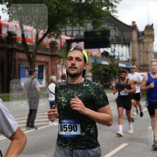 29.06.2025 - hella hamburg halbmarathon Yannick Fuchs http://msf.ph/oto/8450890 29.06.2025 10:55:42 20KM 1135, 1138, 1147, 2086, 2391, 2591, 3400, 4068, 4095, 5839, 5870, 6391, 7033, 7049, 7757, 8364, 8531, 8590, 9297, 9932, 10031, 10177, 10194, 10746, 11465, 12125, 12787, 13064, 13086, 13491, 13699, 13958, 14605, 14628, 15252, 15520, 15539, 15733, 16128, 16145, 18551, 18799 meine-sportfotos.de