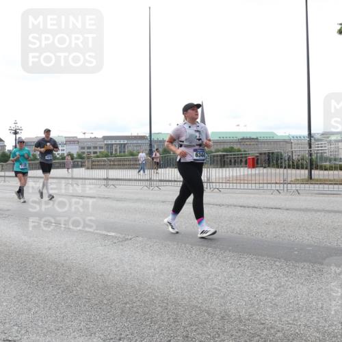 29.06.2025 - hella hamburg halbmarathon Lena Gebhardt http://msf.ph/oto/8451073 29.06.2025 10:30:52 Lombardsbrücke 1647, 7120, 1875, 6344, 1059, 1472, 1647, 1773, 2097, 2268, 2505, 2569, 2754, 2755, 3131, 3281, 4198, 4575, 4819, 6195, 6344, 6556, 6620, 6787, 7071, 7120, 7351, 8757, 9576, 9830, 10989, 11981, 11984, 11988, 12384, 12460, 12461, 12627, 12687, 12688, 14095, 14216, 14421, 14803, 15299, 15466, 15589, 15757, 15789, 15938, 16504, 16791, 16864, 17224, 17463, 17742, 17966, 18362, 18795, 18860, 19052, 19226 meine-sportfotos.de