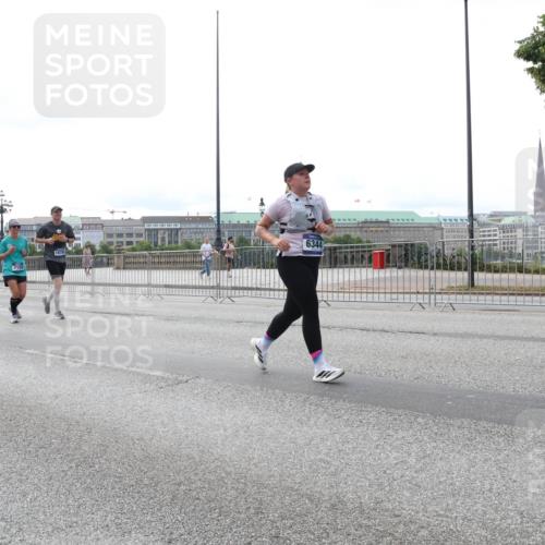 29.06.2025 - hella hamburg halbmarathon Lena Gebhardt http://msf.ph/oto/8451107 29.06.2025 10:30:52 Lombardsbrücke 7120, 18795, 6344, 1059, 1472, 1647, 1773, 2097, 2268, 2505, 2569, 2754, 2755, 3131, 3281, 4198, 4575, 4819, 6195, 6344, 6556, 6620, 6787, 7071, 7120, 7351, 8757, 9576, 9830, 10989, 11981, 11984, 11988, 12384, 12460, 12461, 12627, 12687, 12688, 14095, 14216, 14421, 14803, 15299, 15466, 15589, 15757, 15789, 15938, 16504, 16791, 16864, 17224, 17463, 17742, 17966, 18362, 18795, 18860, 19052, 19226 meine-sportfotos.de