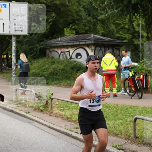 29.06.2025 - hella hamburg halbmarathon Yannick Fuchs http://msf.ph/oto/8451135 29.06.2025 10:55:44 20KM 1135, 1138, 1147, 1190, 2086, 2391, 2591, 3097, 3400, 4068, 4095, 5839, 5870, 6391, 7033, 7049, 7757, 8364, 8531, 8590, 9297, 9932, 10031, 10177, 10194, 10746, 11465, 12125, 12787, 13064, 13086, 13491, 13699, 13958, 14605, 14628, 15252, 15520, 15539, 15733, 15908, 16128, 16145, 18551, 18799, 18808 meine-sportfotos.de