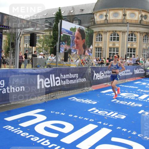 29.06.2025 - hella hamburg halbmarathon Michael Strokosch http://msf.ph/oto/8451140 29.06.2025 10:29:45 Ziel 7186, 13374, 16818 meine-sportfotos.de