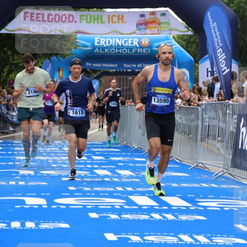 29.06.2025 - hella hamburg halbmarathon Strokosch-Dieckow http://msf.ph/oto/8451248 29.06.2025 10:37:43 Ziel 1505, 1615, 2196, 2404, 9171, 11106, 13148, 13595, 14934, 18193, 18276, 18277 meine-sportfotos.de