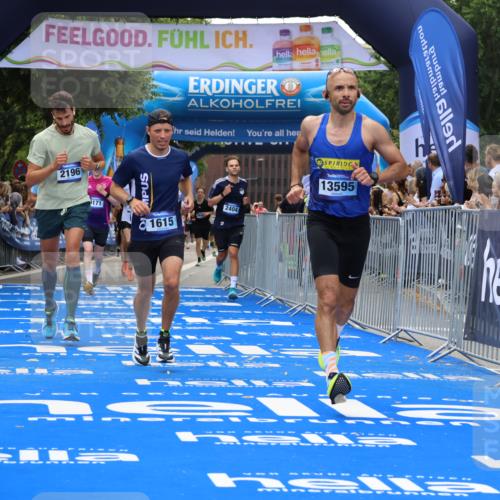 29.06.2025 - hella hamburg halbmarathon Strokosch-Dieckow http://msf.ph/oto/8451297 29.06.2025 10:37:43 Ziel 1505, 1615, 2196, 2404, 9171, 11106, 13148, 13595, 14934, 18193, 18276, 18277 meine-sportfotos.de