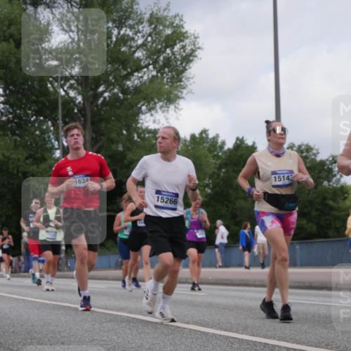 29.06.2025 - hella hamburg halbmarathon Luisa Fischer http://msf.ph/oto/8451320 29.06.2025 10:32:43 Kennedybrücke 15, 433, 1634, 15266, 15143, 269, 1694, 1869, 2699, 4700, 4982, 5063, 5249, 5250, 5322, 8388, 10068, 10162 meine-sportfotos.de