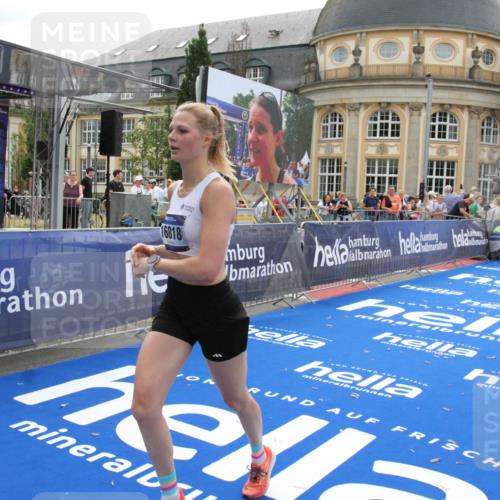 29.06.2025 - hella hamburg halbmarathon Michael Strokosch http://msf.ph/oto/8451323 29.06.2025 10:29:46 Ziel 7186, 13374, 16818 meine-sportfotos.de