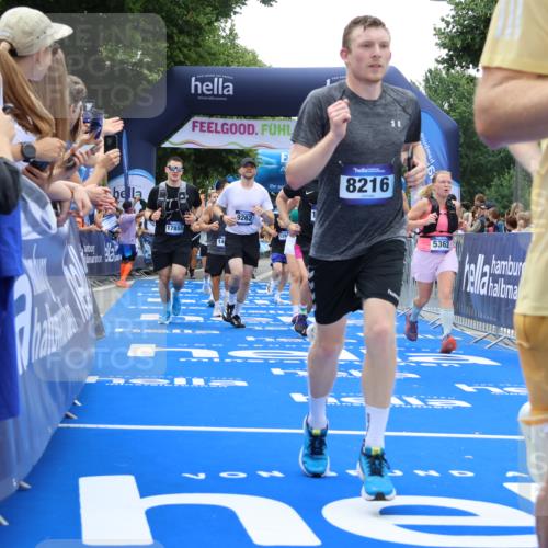 29.06.2025 - hella hamburg halbmarathon Strokosch-Dieckow http://msf.ph/oto/8451444 29.06.2025 10:48:23 Ziel 1537, 3747, 5129, 5362, 5528, 6081, 6923, 7367, 8216, 9262, 9770, 10860, 11451, 11467, 12149, 12549, 12690, 12840, 13962, 14033, 14990, 15735, 15808, 17395, 17745, 17855, 17982, 18251, 18790, 18923, 18963 meine-sportfotos.de