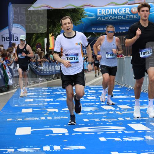 29.06.2025 - hella hamburg halbmarathon Strokosch-Dieckow http://msf.ph/oto/8451533 29.06.2025 10:37:35 Ziel 1290, 1505, 5042, 5791, 6047, 7831, 9914, 10451, 10922, 11106, 14934, 18193, 18216 meine-sportfotos.de