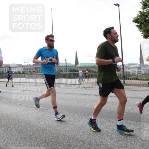 29.06.2025 - hella hamburg halbmarathon Lena Gebhardt http://msf.ph/oto/8451574 29.06.2025 10:30:56 Lombardsbrücke 14, 148, 2505, 1059, 1472, 1647, 1773, 2097, 2268, 2505, 2569, 2754, 2755, 3131, 3281, 4198, 4561, 4575, 4819, 6195, 6344, 6556, 6620, 6787, 7071, 7120, 7351, 8072, 8073, 8757, 9576, 9830, 10989, 11981, 11984, 11988, 12384, 12460, 12461, 12627, 12687, 14095, 14216, 14421, 14803, 15299, 15466, 15589, 15757, 15789, 16504, 16791, 17224, 17463, 17509, 17742, 17966, 18362, 18795, 18860, 19052, 19226 meine-sportfotos.de