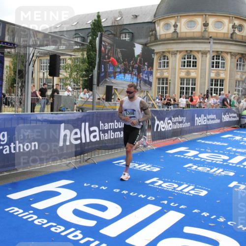 29.06.2025 - hella hamburg halbmarathon Michael Strokosch http://msf.ph/oto/8451732 29.06.2025 10:30:02 Ziel 3189, 5308, 8190, 9634, 10270, 15672, 17768 meine-sportfotos.de