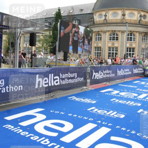 29.06.2025 - hella hamburg halbmarathon Michael Strokosch http://msf.ph/oto/8451873 29.06.2025 10:30:05 Ziel 2689, 3189, 5308, 8190, 9634, 10270, 12308, 15507, 15672, 17768 meine-sportfotos.de