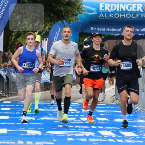 29.06.2025 - hella hamburg halbmarathon Strokosch-Dieckow http://msf.ph/oto/8451926 29.06.2025 10:37:23 Ziel 2767, 5003, 5042, 6047, 9017, 9914, 12739, 12900, 13372, 13854, 14387, 14459, 15888, 17306, 18159, 18723, 18824 meine-sportfotos.de