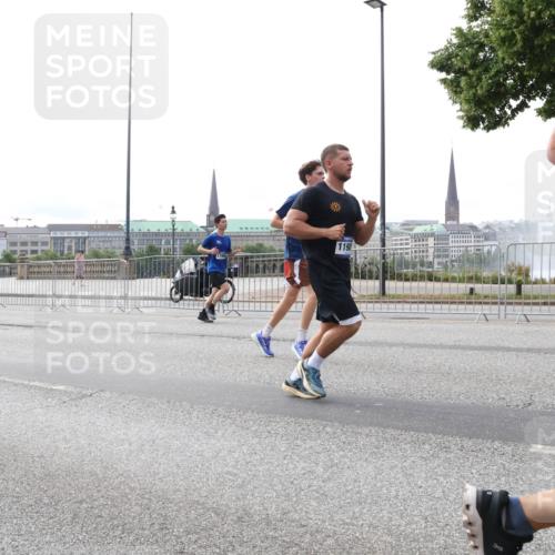 29.06.2025 - hella hamburg halbmarathon Lena Gebhardt http://msf.ph/oto/8452041 29.06.2025 10:30:58 Lombardsbrücke 1198, 1059, 1472, 1647, 1773, 1979, 2097, 2268, 2505, 2569, 2754, 2755, 3131, 3281, 4198, 4561, 4575, 4819, 5437, 6057, 6195, 6344, 6556, 6620, 6787, 7071, 7120, 7351, 8050, 8072, 8073, 8757, 9576, 9830, 10989, 11981, 11984, 11988, 12384, 12460, 12461, 12627, 14095, 14216, 14803, 15299, 15466, 15589, 15757, 16457, 16791, 17224, 17463, 17509, 17587, 17742, 17966, 18362, 18795, 18860, 19052, 19226 meine-sportfotos.de