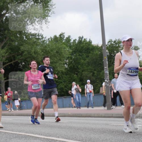 29.06.2025 - hella hamburg halbmarathon Luisa Fischer http://msf.ph/oto/8452282 29.06.2025 10:33:12 Kennedybrücke 10, 575, 8048, 18362, 18299, 1063, 1230, 1661, 2901, 3573, 4575, 8048, 10880 meine-sportfotos.de