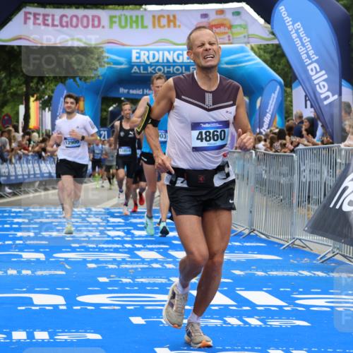 29.06.2025 - hella hamburg halbmarathon Strokosch-Dieckow http://msf.ph/oto/8452547 29.06.2025 10:37:14 Ziel 4860, 5003, 5923, 8362, 9178, 10190, 11423, 12900, 13854, 13972, 14387, 14459, 15178, 17137, 17726, 18824 meine-sportfotos.de