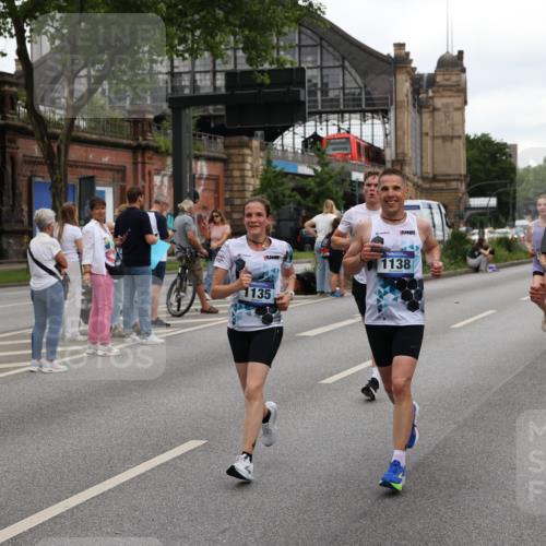 29.06.2025 - hella hamburg halbmarathon Yannick Fuchs http://msf.ph/oto/8452583 29.06.2025 10:55:58 20KM 1135, 1138, 1147, 1190, 3097, 3921, 4095, 4859, 5547, 6580, 6815, 8154, 8364, 9297, 9718, 9928, 10177, 10194, 10746, 10797, 11968, 12567, 13699, 13958, 14574, 15252, 15291, 15520, 15539, 15686, 15859, 15908, 17532, 17939, 18000, 18551, 18799, 18808, 18919 meine-sportfotos.de