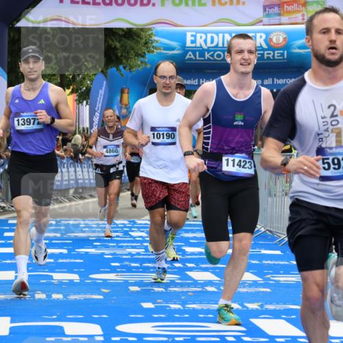 29.06.2025 - hella hamburg halbmarathon Strokosch-Dieckow http://msf.ph/oto/8452838 29.06.2025 10:37:10 Ziel 4860, 5003, 5923, 6458, 7482, 8362, 9178, 10190, 10738, 11120, 11423, 12900, 13972, 15178, 15410, 16992, 17137, 17658, 17726 meine-sportfotos.de