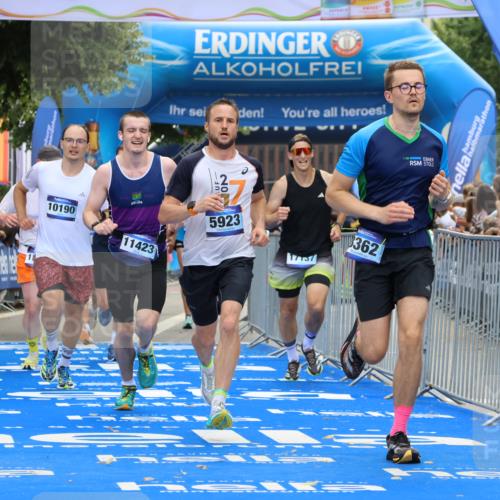 29.06.2025 - hella hamburg halbmarathon Strokosch-Dieckow http://msf.ph/oto/8452870 29.06.2025 10:37:09 Ziel 4860, 5003, 5923, 6123, 6458, 7482, 8362, 9178, 10190, 10738, 11120, 11423, 12900, 13972, 15178, 15410, 16992, 17137, 17658, 17726 meine-sportfotos.de