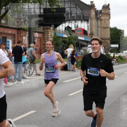 29.06.2025 - hella hamburg halbmarathon Yannick Fuchs http://msf.ph/oto/8452889 29.06.2025 10:56:00 20KM 1128, 1135, 1138, 1147, 1190, 3097, 3921, 4095, 4859, 5547, 6580, 6815, 8154, 9131, 9297, 9718, 9928, 10194, 10746, 10797, 11968, 12567, 13699, 13958, 14574, 15252, 15291, 15539, 15686, 15859, 15908, 16292, 17532, 17939, 18000, 18551, 18799, 18808, 18919 meine-sportfotos.de